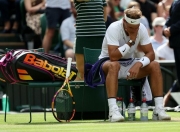 爱游戏平台官网下载电脑版-纳达尔在比赛中受伤退赛，湖人主帅表示担忧